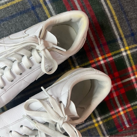 Nike Classic Blazer Low Top Sneakers 8 Mens - Picture 3 of 9